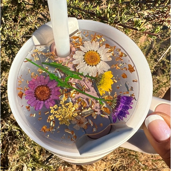 🌼Stanley Cup Flower Topper - Picture 4 of 5